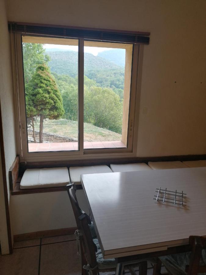 Location De Vacances A Neylis Avec Vue Sur Les Forets Et Les Champs Carla-de-Roquefort Dış mekan fotoğraf